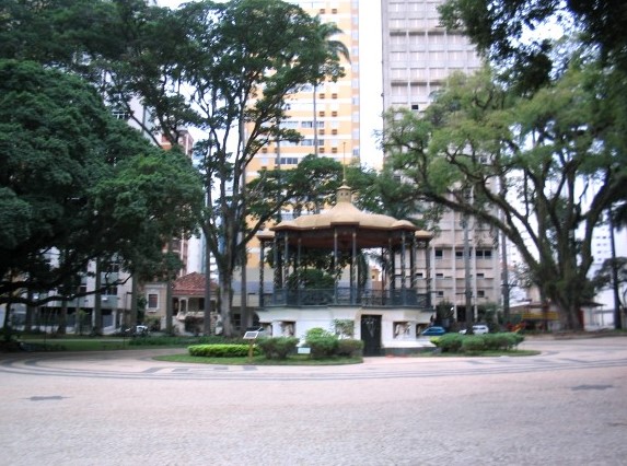 Praça Carlos Gomes